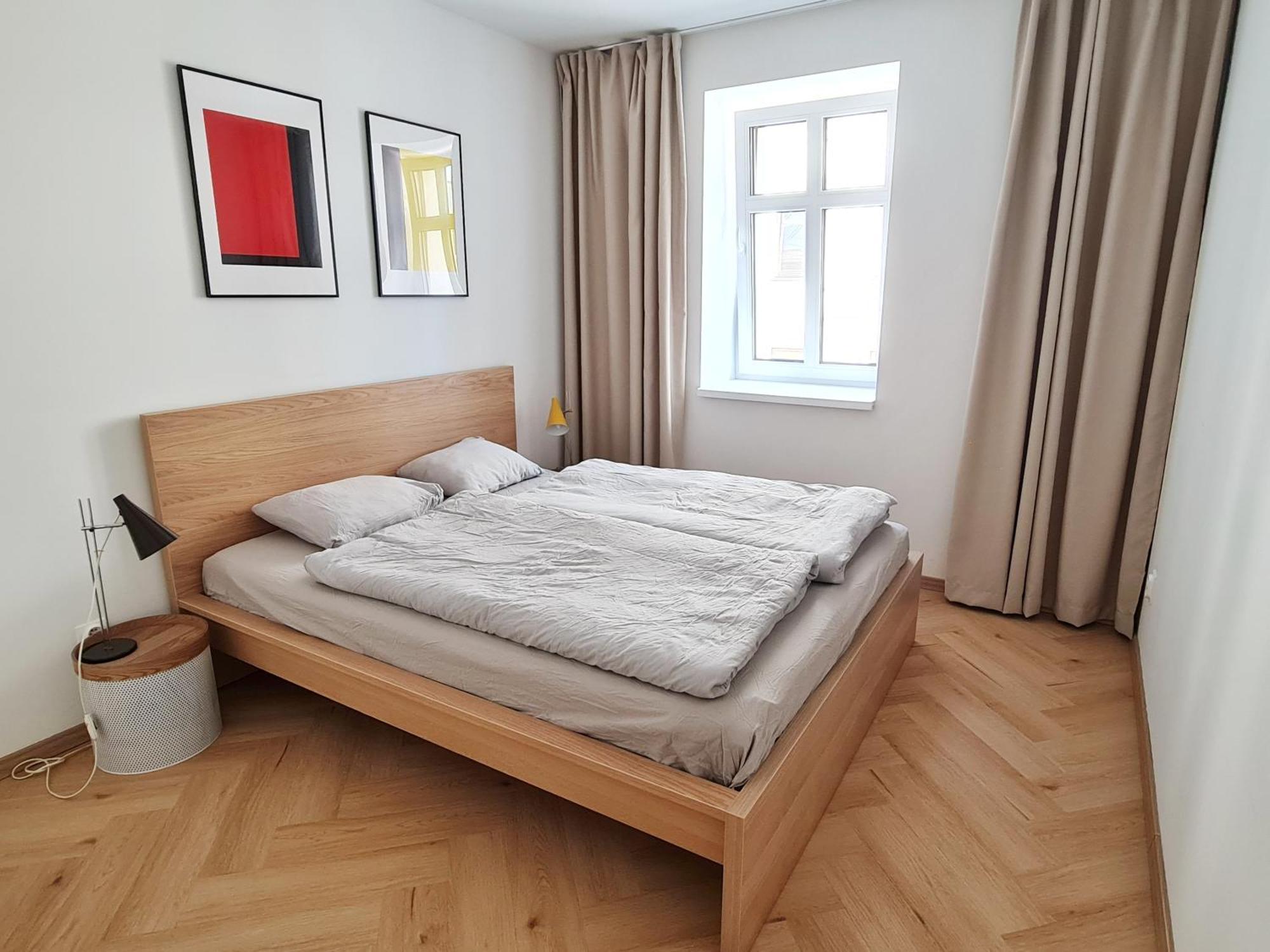 Beautiful New Apt In Old Town Near Train Station - Free Parking Bratislava Bagian luar foto