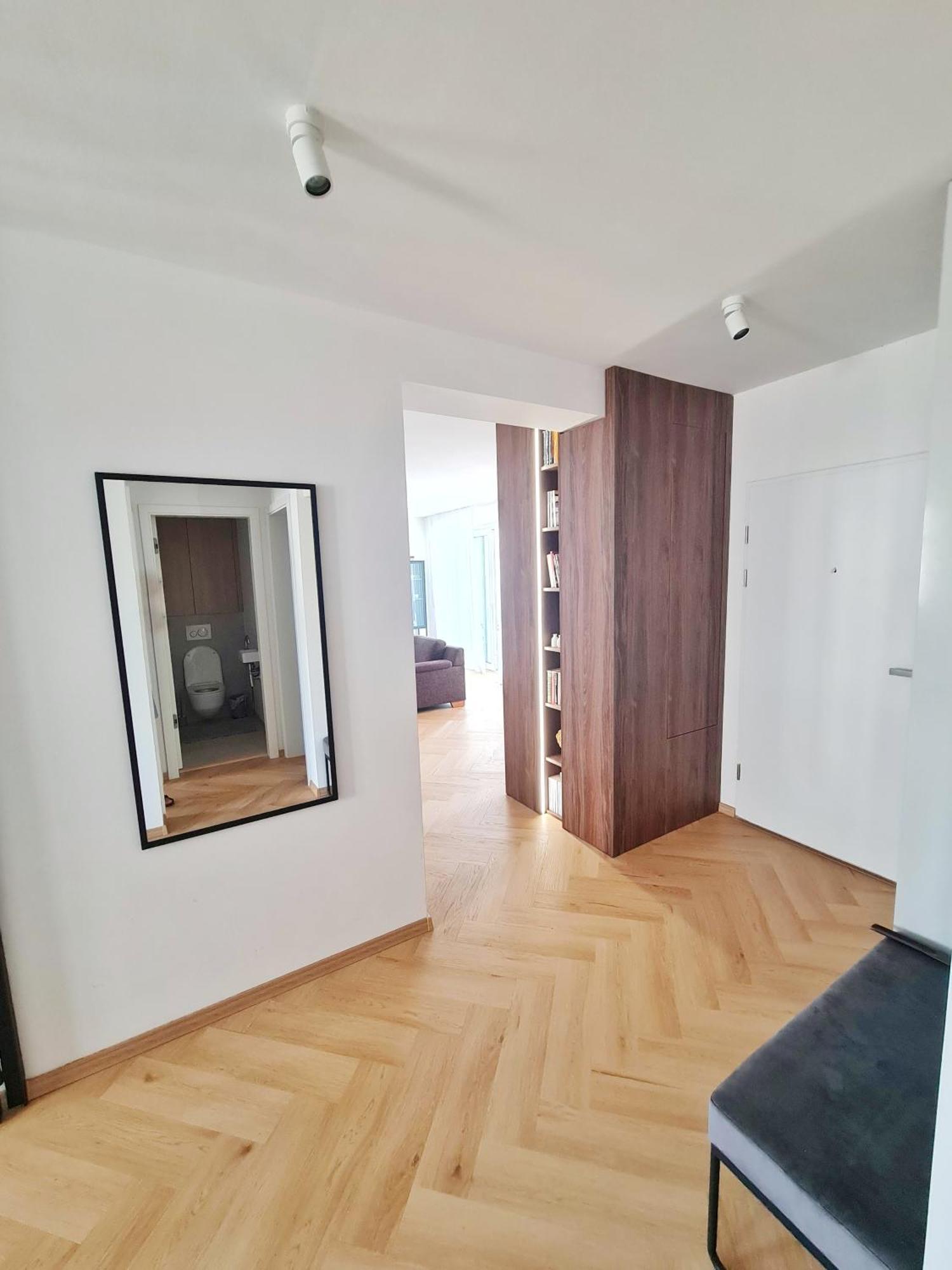 Beautiful New Apt In Old Town Near Train Station - Free Parking Bratislava Bagian luar foto